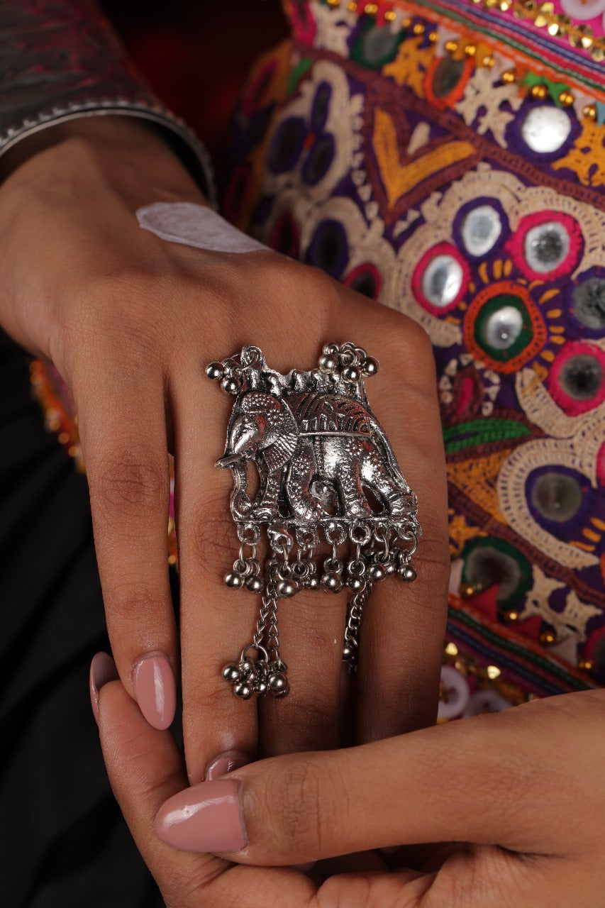 OXIDISED RING