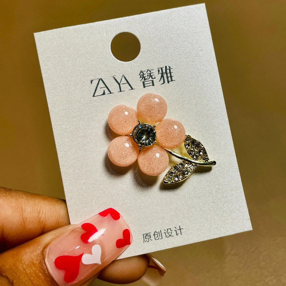 BROOCH 2