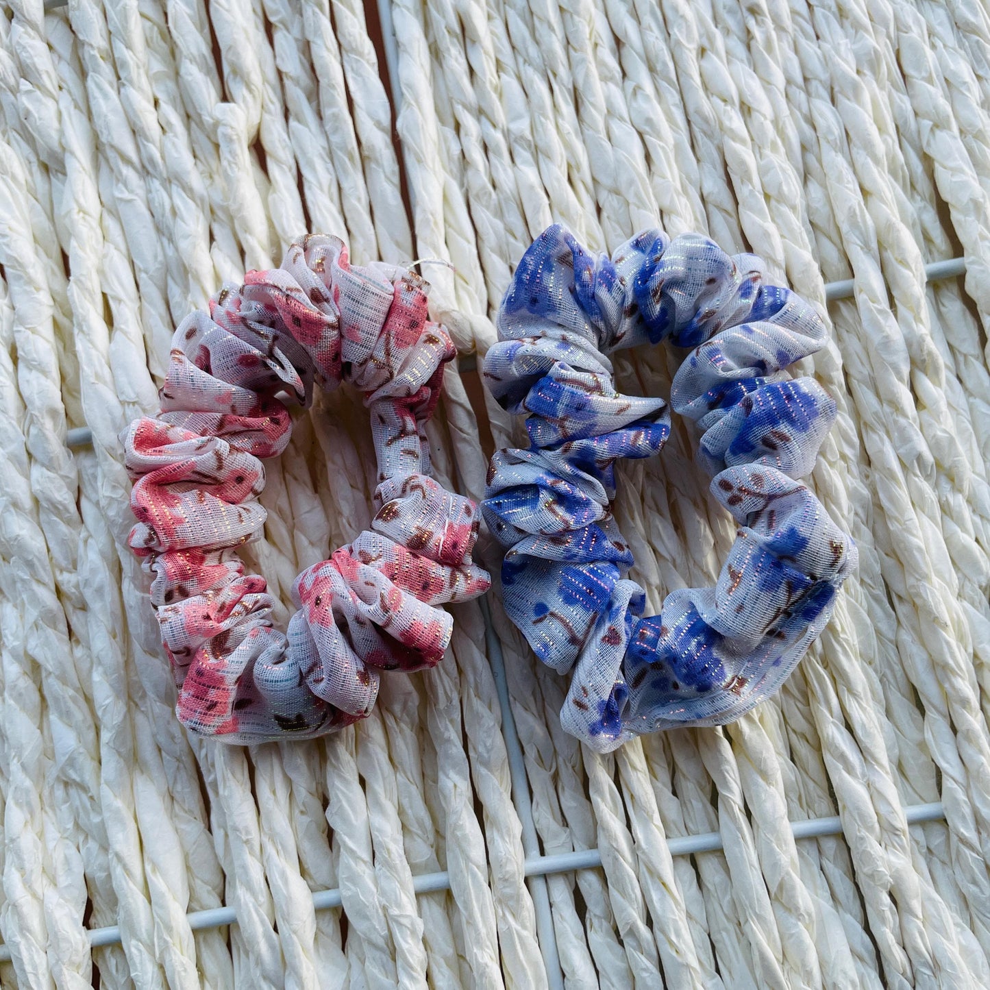 printed scrunchie pair