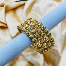  GOLDEN BANGLES