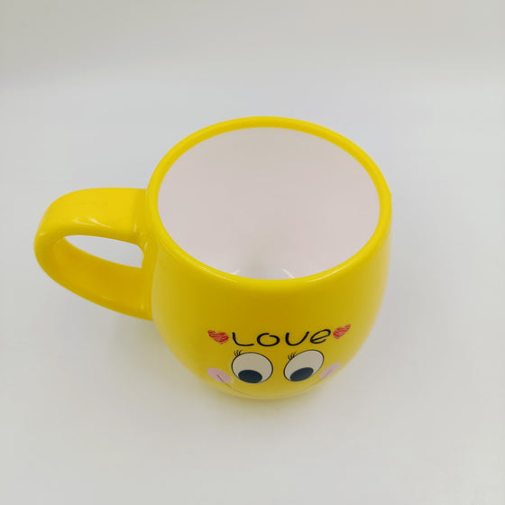 PLASTIC MUG