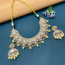  KUNDAN SET