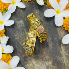  KUNDAN BANGLES