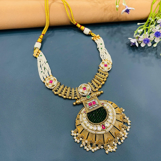 ANTIQUE CHOKER SET