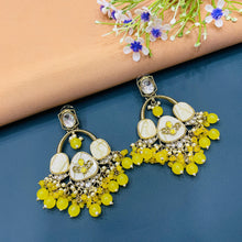  MAHENDI POLISH EARRING