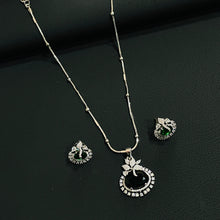  SILVER DIMOND NECKLACES