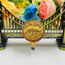  GOLDEN SADI PIN