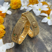  GOLDEN BANGLES