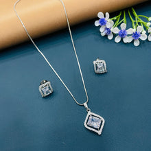  SILVER DIMOND NECKLACES