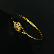  GOLDEN BRACELET