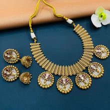  KUNDAN SET