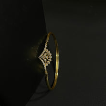  GOLDEN BRACELET