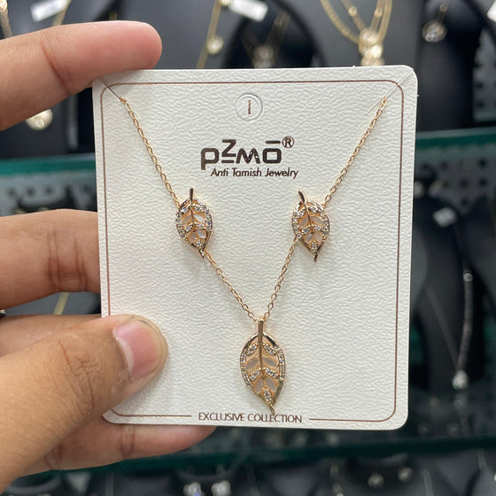 ROSE GOLD NECKLACES