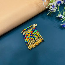  GOLDEN SADI PIN