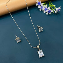  SILVER DIMOND NECKLACES