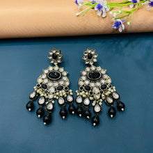  MAHENDI POLISH EARRING