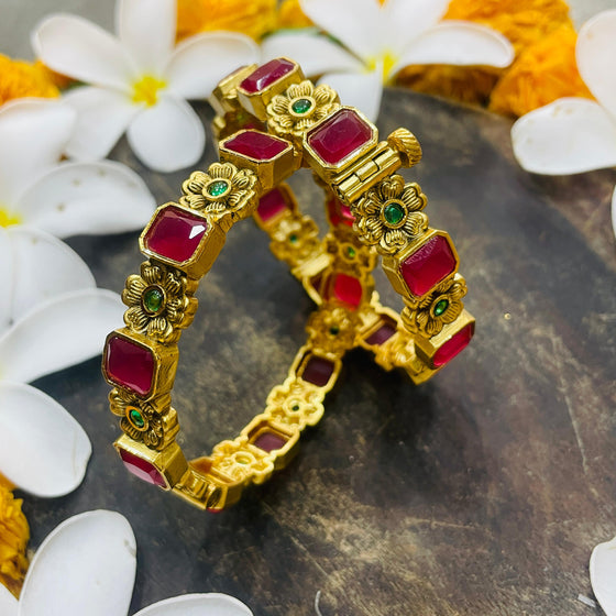 KUNDAN BANGLES