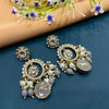 MAHENDI POLISH EARRING