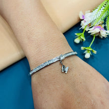  SILVER BRACELET