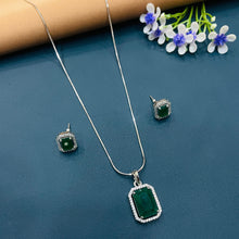  SILVER DIMOND NECKLACES