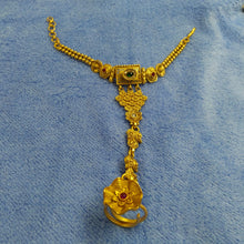  GOLDEN HAND CHAIN