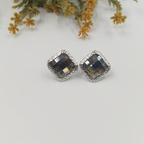 SILVER DIAMOND EARRINGS