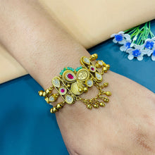  KUNDAN BRACELET