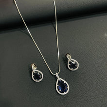  SILVER DIMOND NECKLACES