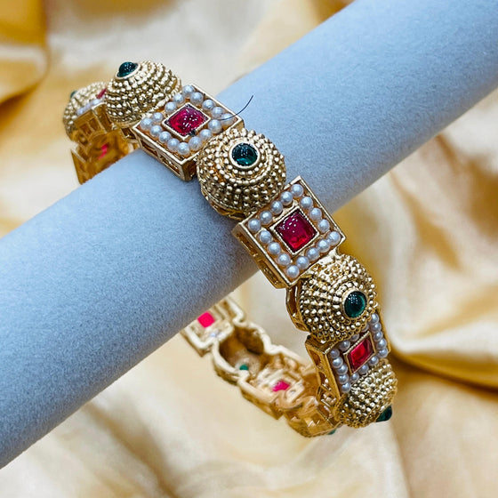 GOLDEN BANGLES