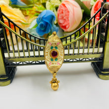  GOLDEN SADI PIN