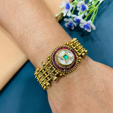  KUNDAN BRACELET