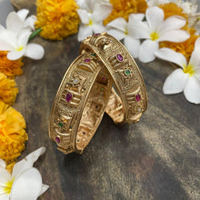  GOLDEN BANGLES