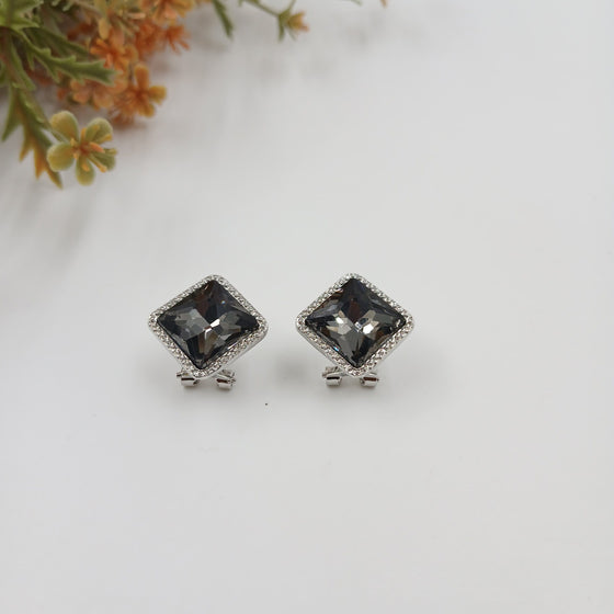 SILVER DIAMOND EARRINGS