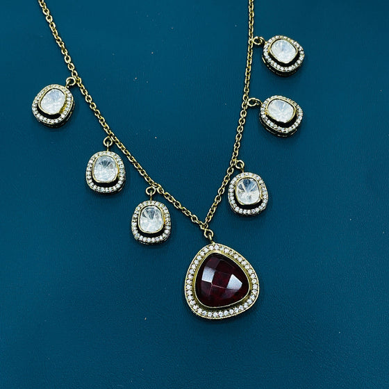 VICTORIAN NECKLACE