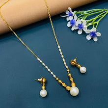  PEARL NECKLACES