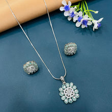  SILVER DIMOND NECKLACES