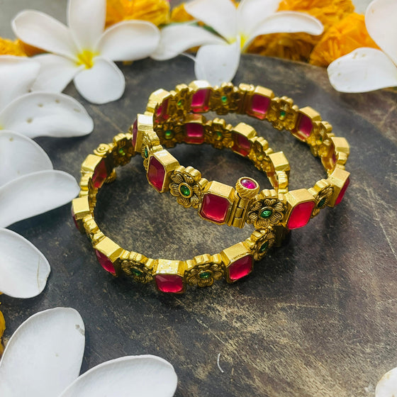 KUNDAN BANGLES