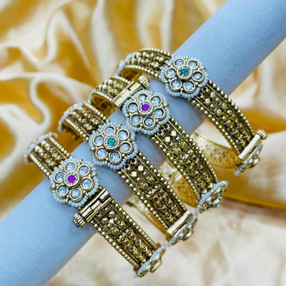 KUNDAN BANGLES