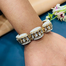  KUNDAN BRACELET