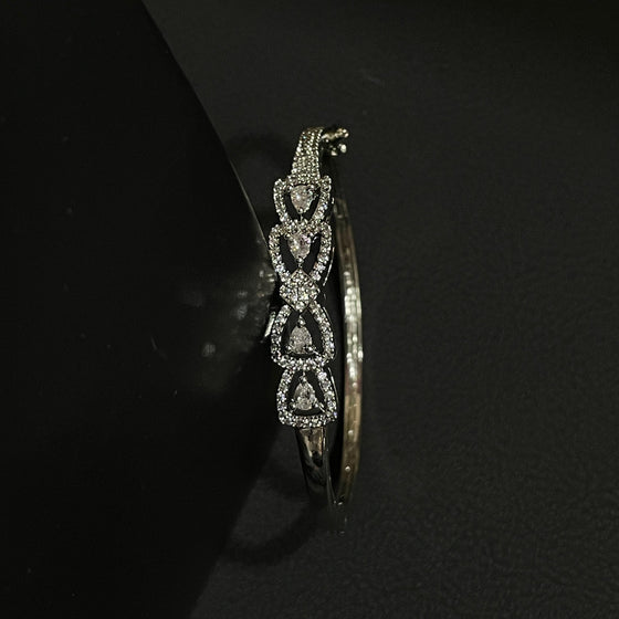 AD DIMOND BRACELET