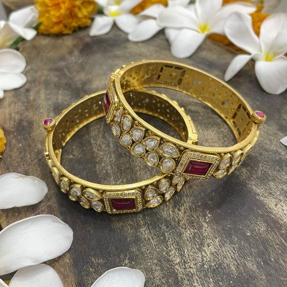 KUNDAN BANGLES