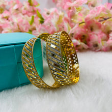  GOLDEN BANGLES