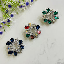  BROOCHES