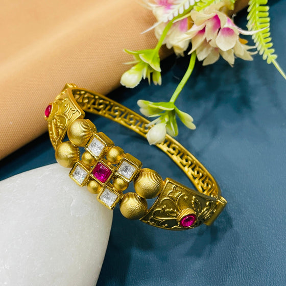 KUNDAN BRACELET