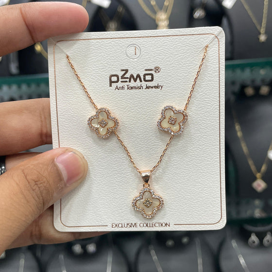 ROSE GOLD NECKLACES