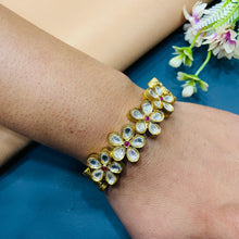  KUNDAN BRACELET