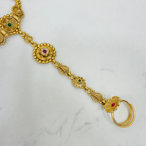 GOLDEN HAND CHAIN