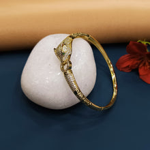  GOLDEN BRACELET