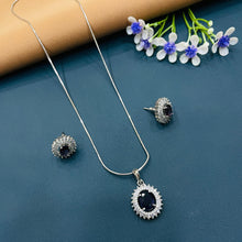  SILVER DIMOND NECKLACES