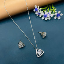  SILVER DIMOND NECKLACES